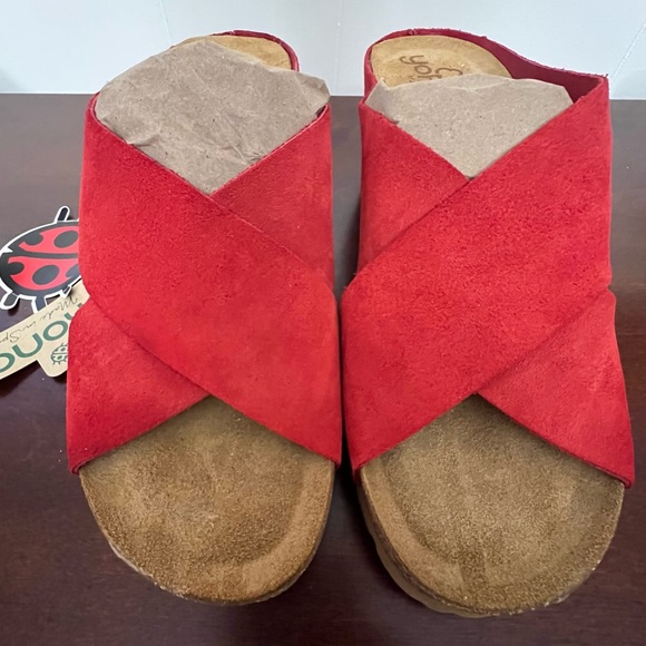 Yokono Red Suede Wedge Sandals comfortable boho made in Spain 6.5 NWT - Picture 2 of 6